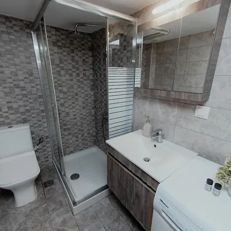 Banana Leaf House شقة